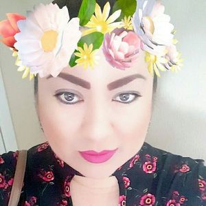 Meet your Posher, Estrella